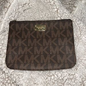 Micheal Kors clutch